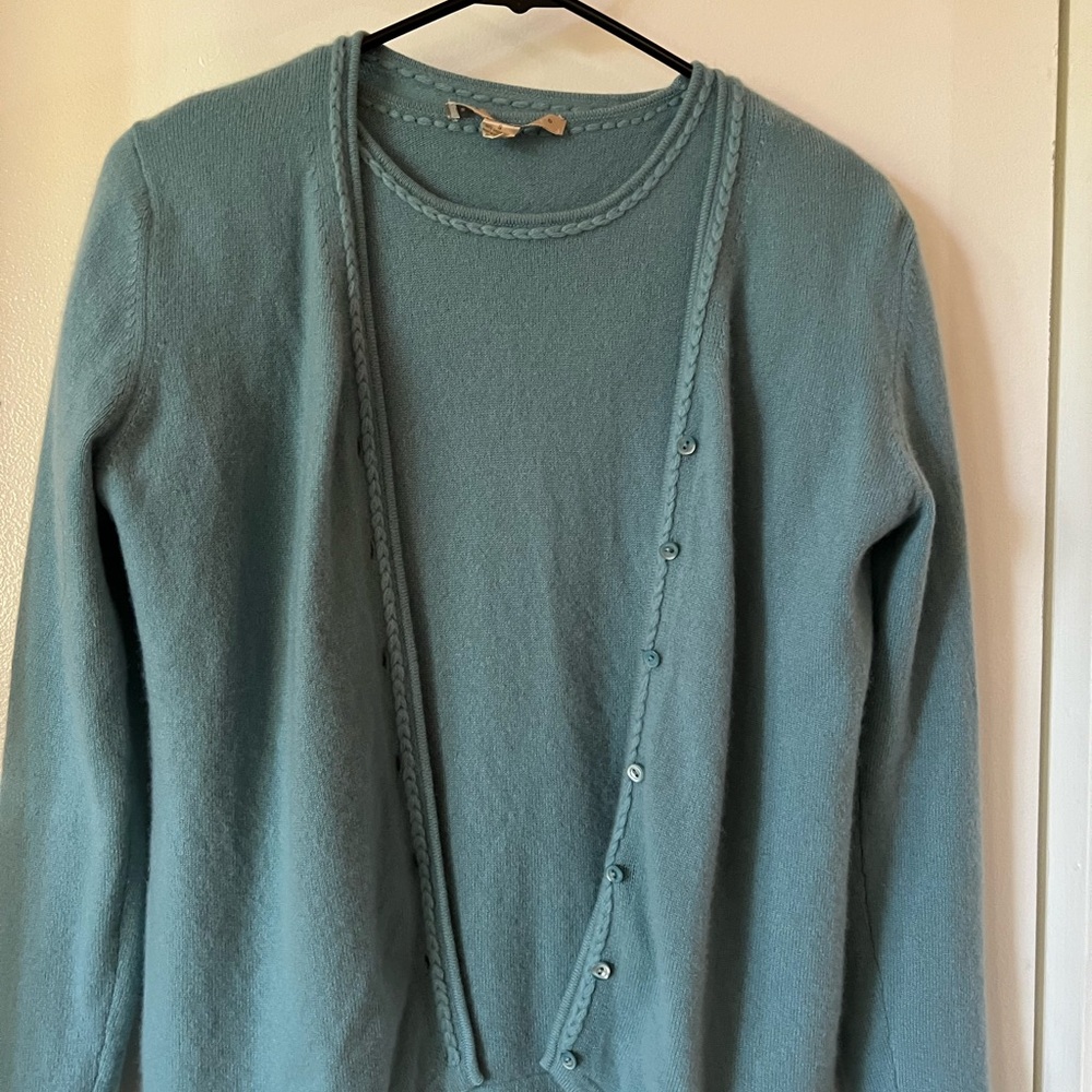 Cashmere Classic Set Women Green Button Cardigan Sweater short sleeve blouse.